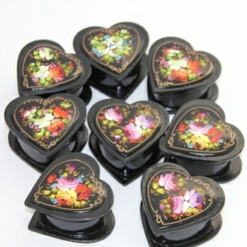 Boite bois 90x50 mm en forme de coeur décor fleurs