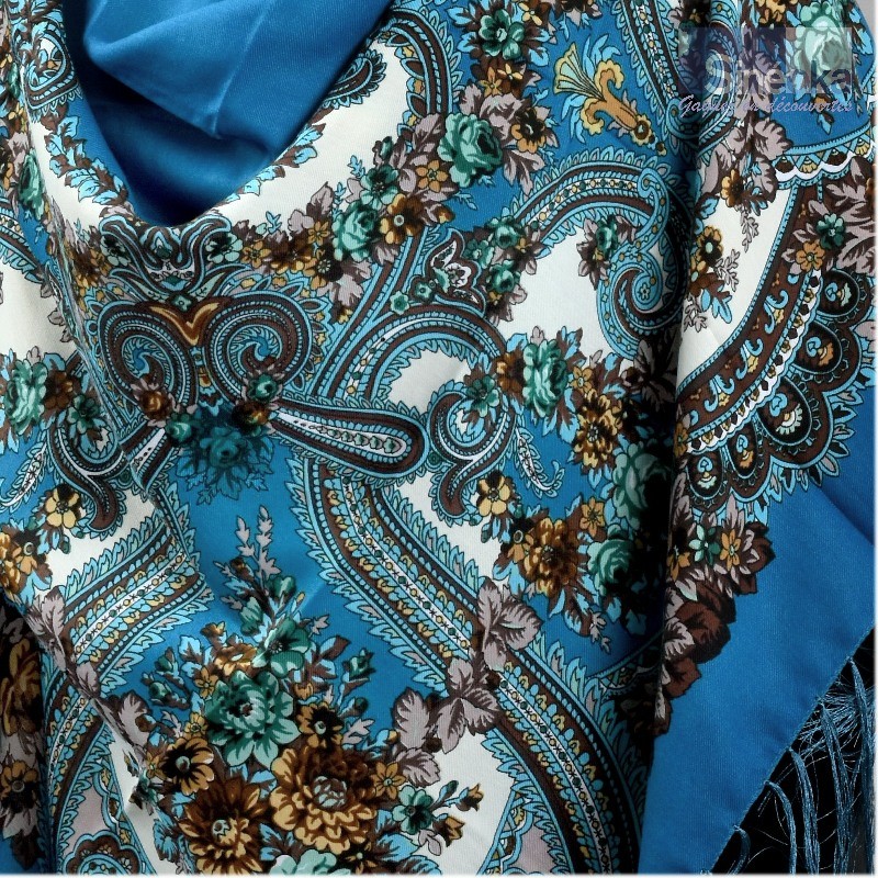 Châle Pavlovo Possad, détails des motifs du modèle Lavlina, carré avec des franges