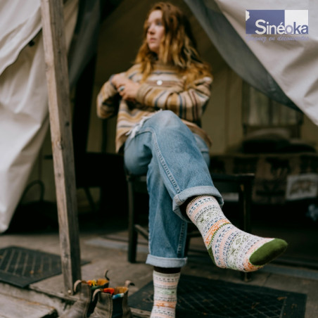 Arne - Chaussettes chaudes nordiques unisexe, femme en camping