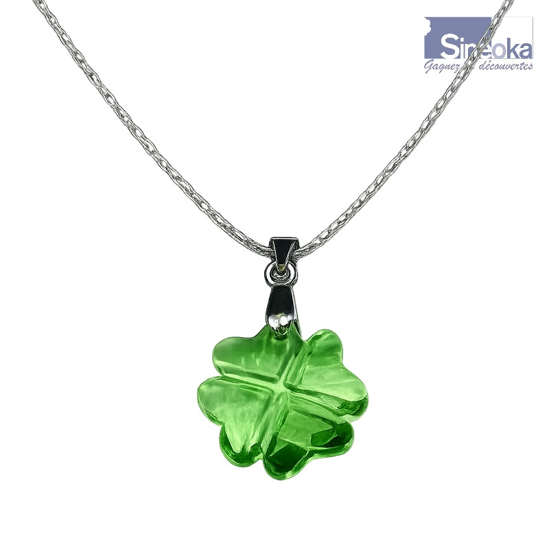 Pendentif trèfle Swarovski Peridot 20 mm – bijou tchèque rhodium