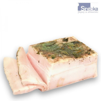 échine de porc Chutorskoe pikantnoe à l'ail