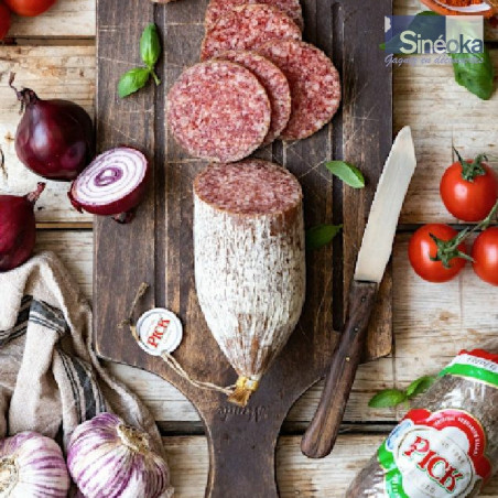 Planche avec découpes de salami Pick