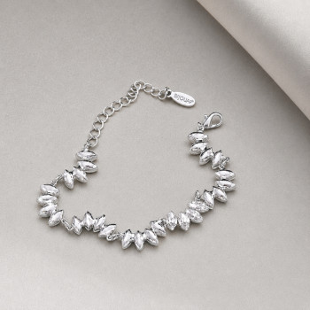 Bracelet Jaroslava – Bijou tchèque aux cristaux facettés...