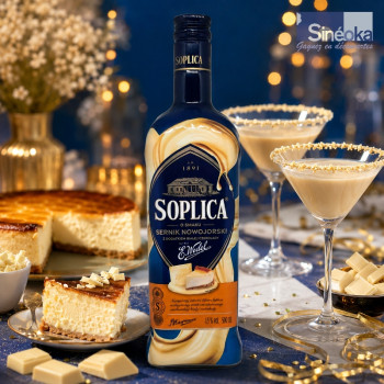 Le gâteau sernik avec cocktails et bouteille de Soplica Wedel sernik & chocolat blanc