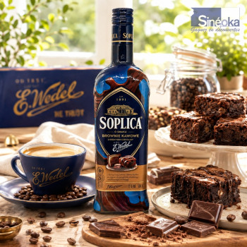 Bouteille de Soplica Wedel brownie & café sur une table