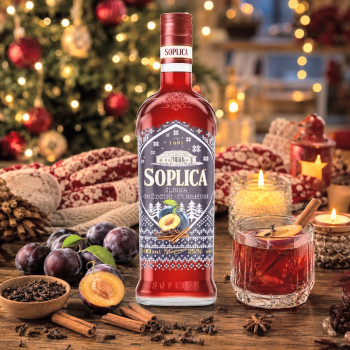Une belle ambiance autour de Liqueur de vodka Soplica Prune, Girofle & Cannelle