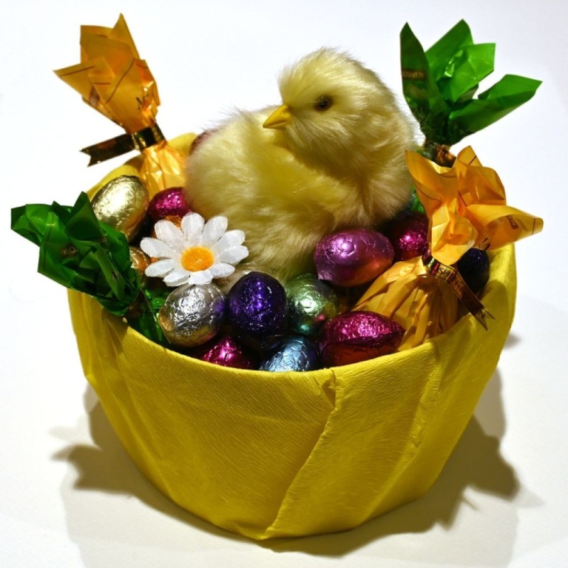 Corbeille de Pâques 14 cm + oeufs chocolat 150g...